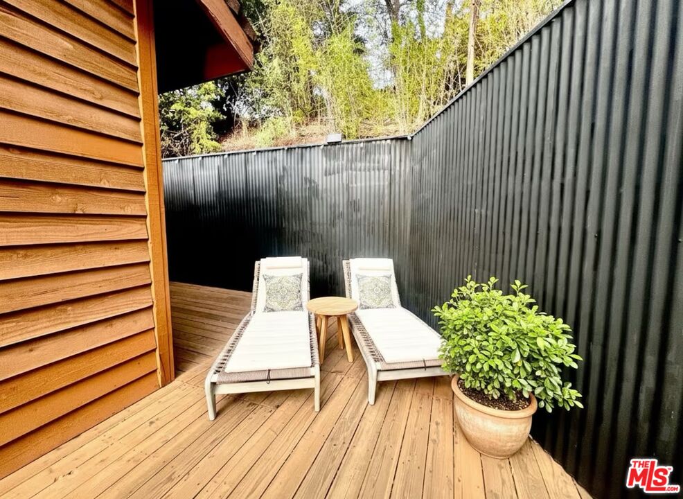 178 Muerdago Road Topanga, CA 90290 - Photo 25 of 73