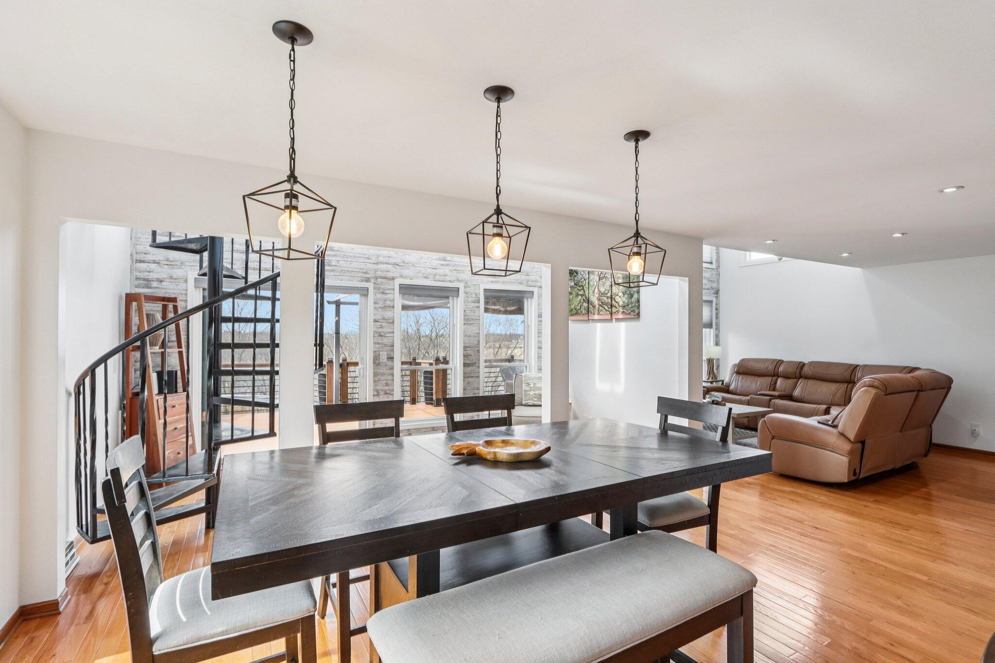 N8863 Jefferson Road Watertown, WI 53094 - Photo 12 of 70 Dinette into sunroom