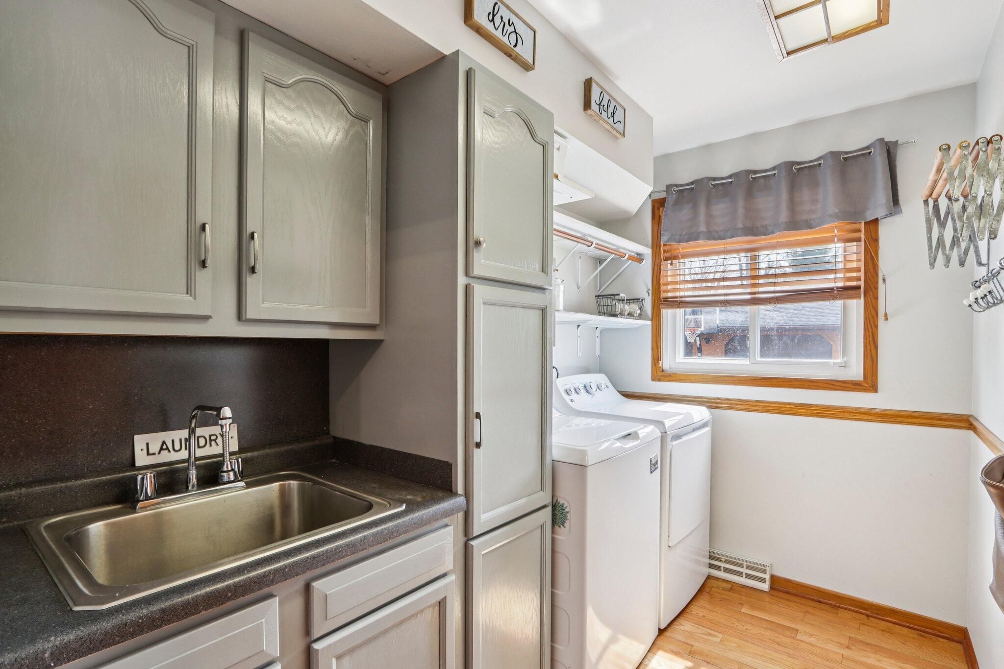 N8863 Jefferson Road Watertown, WI 53094 - Photo 17 of 70 Laundry