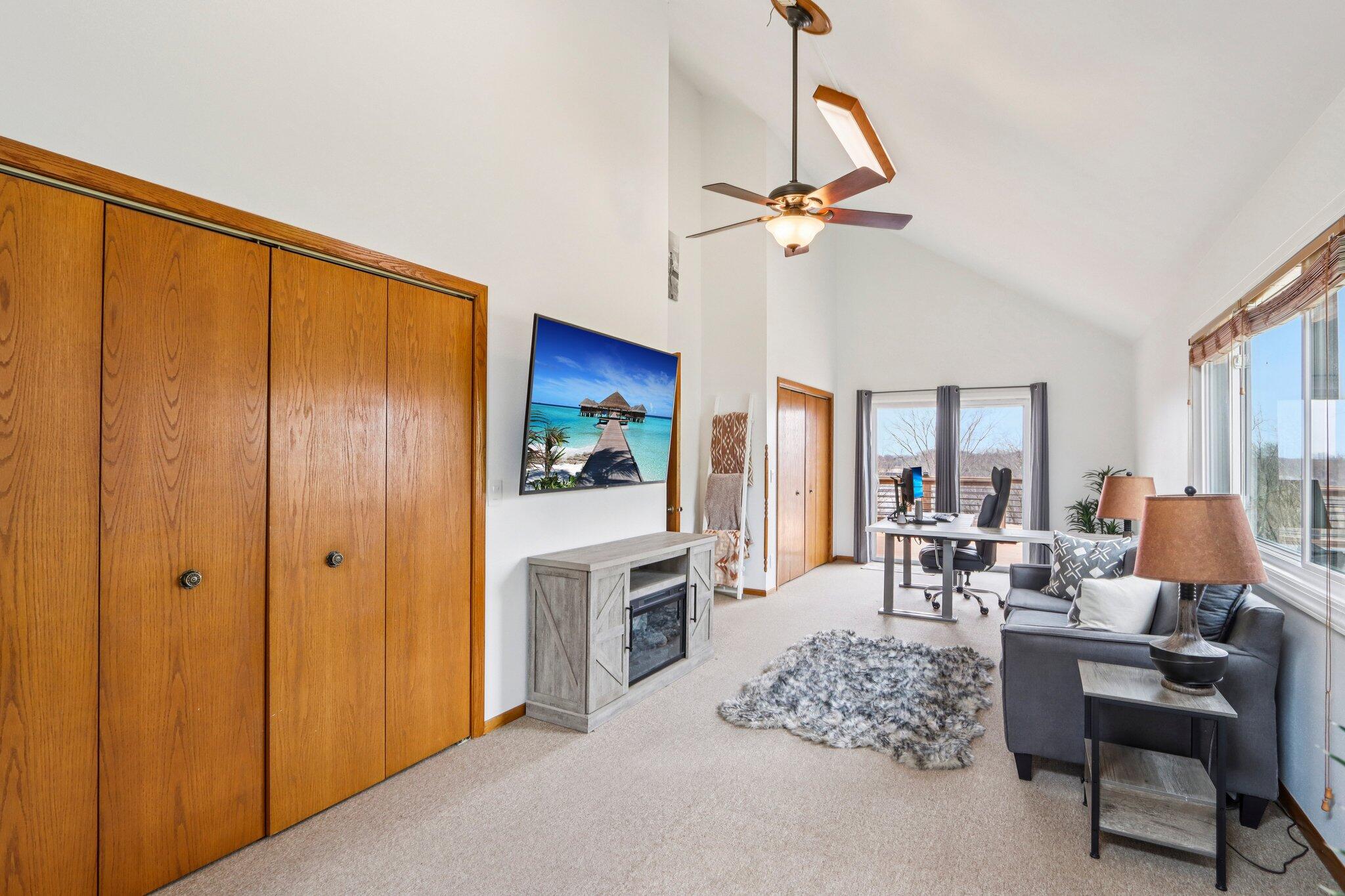 N8863 Jefferson Road Watertown, WI 53094 - Photo 21 of 70 Large main floor bedroom/office