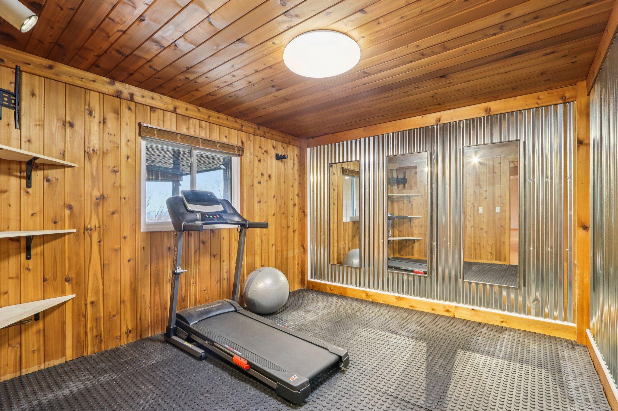 N8863 Jefferson Road Watertown, WI 53094 - Photo 38 of 70 Exercise room