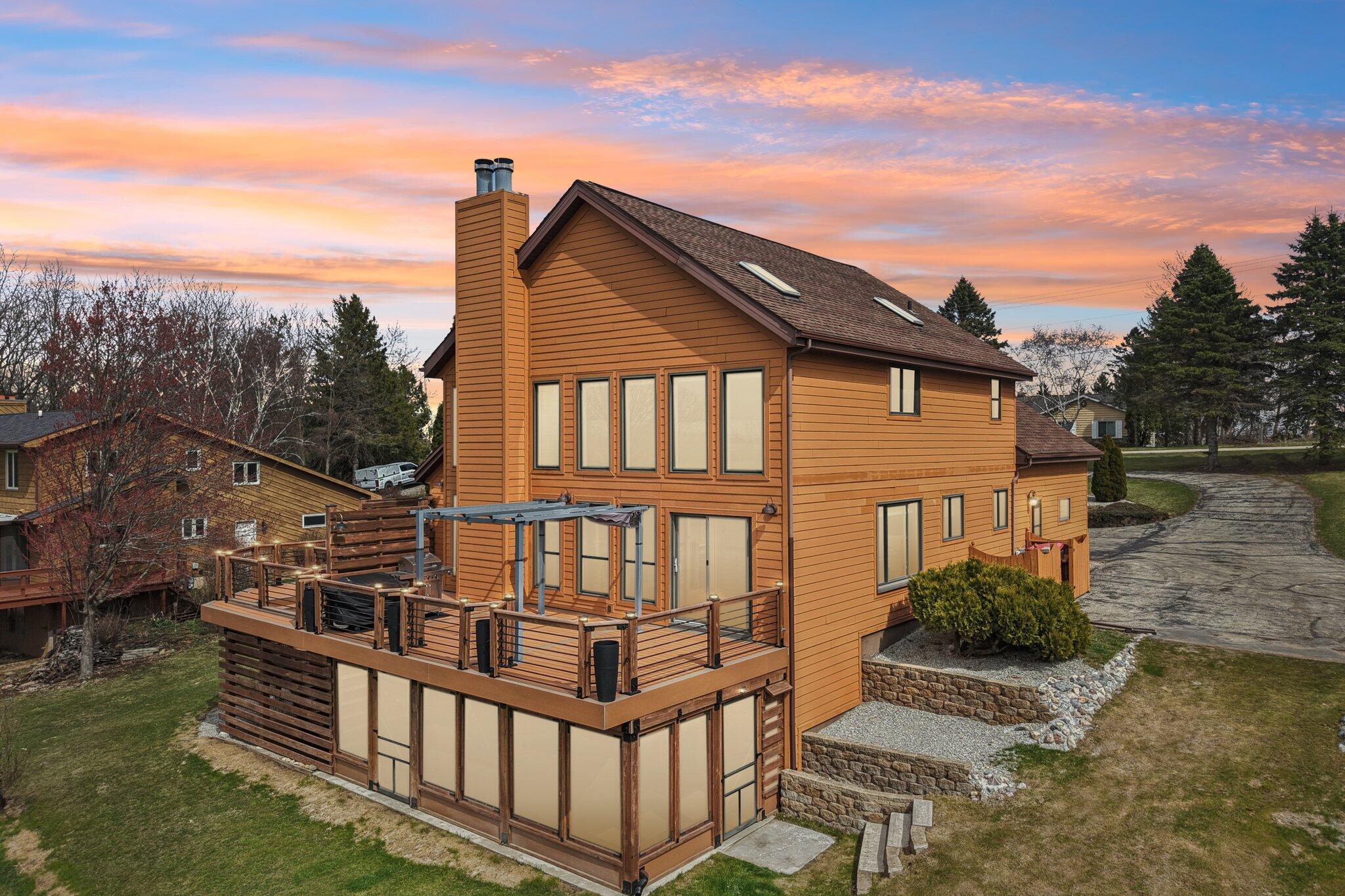 N8863 Jefferson Road Watertown, WI 53094 - Photo 4 of 70 Beautiful 3 level home