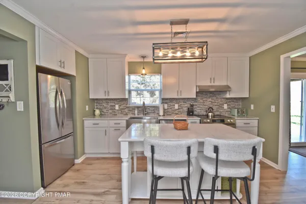$449,900 | 624 Marion Lane, Brodheadsville, PA 18322