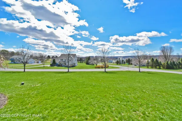 $449,900 | 624 Marion Lane, Brodheadsville, PA 18322