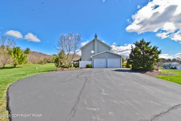 $449,900 | 624 Marion Lane, Brodheadsville, PA 18322
