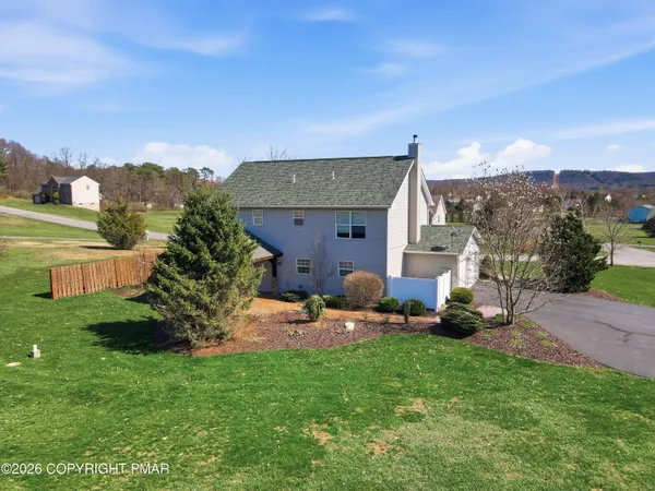$449,900 | 624 Marion Lane, Brodheadsville, PA 18322
