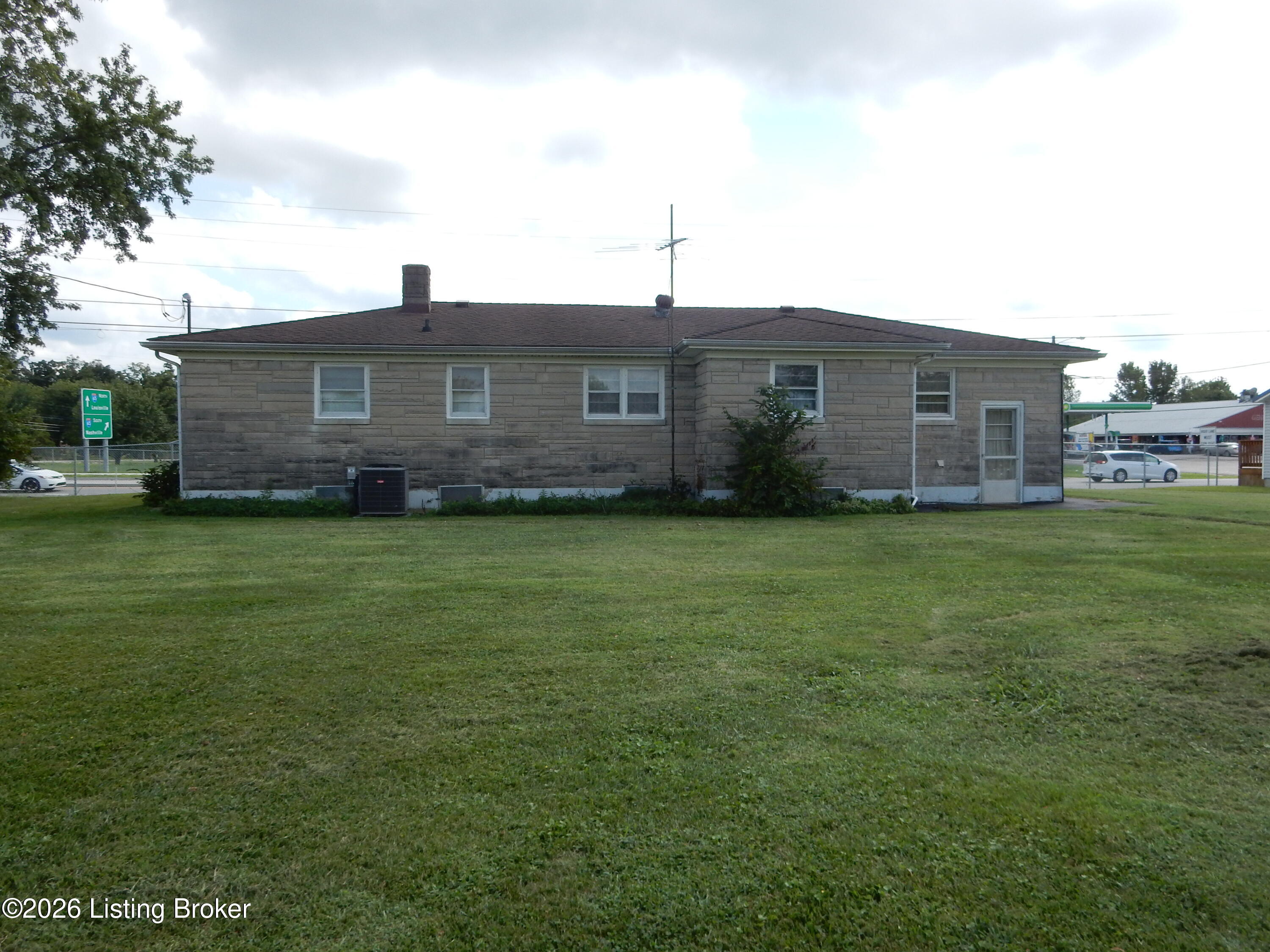 714 Cedar Grove Road Shepherdsville, KY 40165 - Photo 7 of 9 DSCN0260