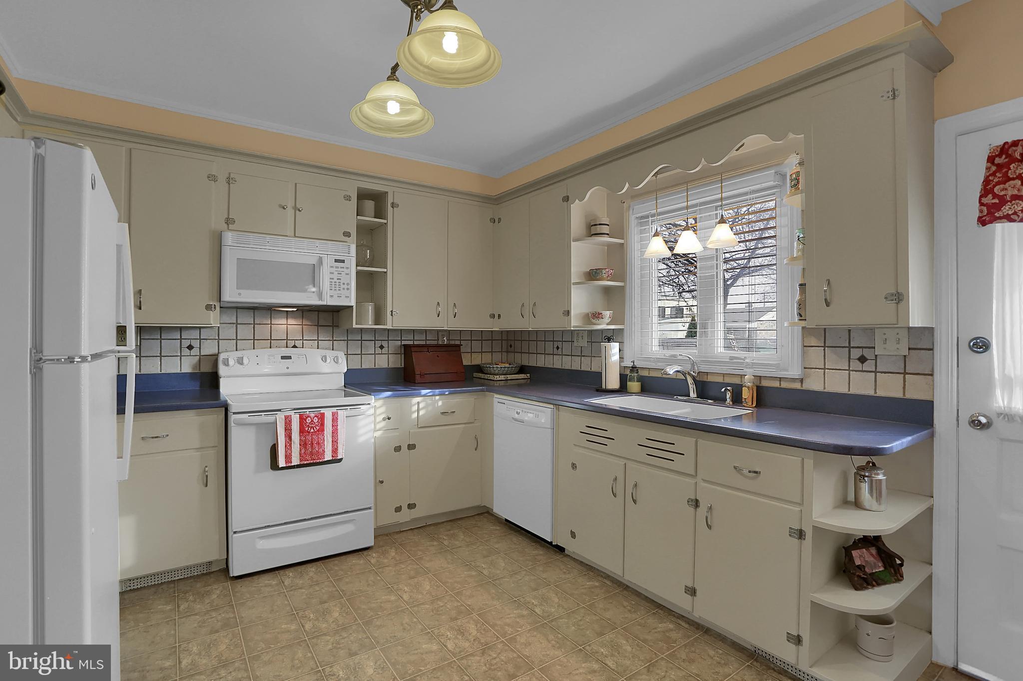 1323 Spring Road Carlisle, PA 17013 - Photo 14 of 32 Gallery Image 14