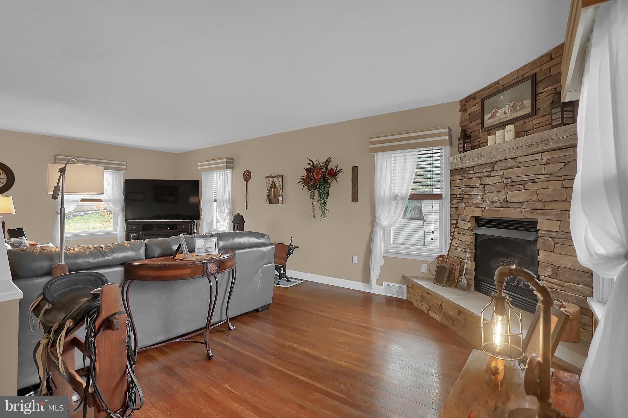 1323 Spring Road Carlisle, PA 17013 - Photo 5 of 32 Gallery Image 5
