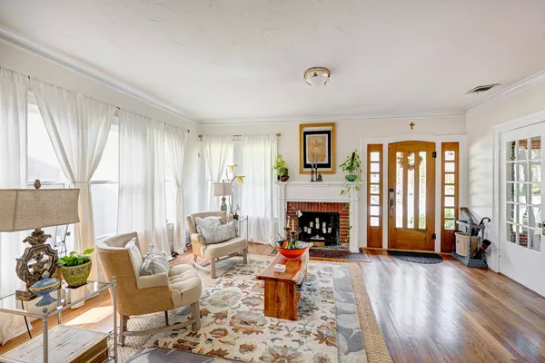 $4,400 | 1533 Harold Street, Houston, TX 77006