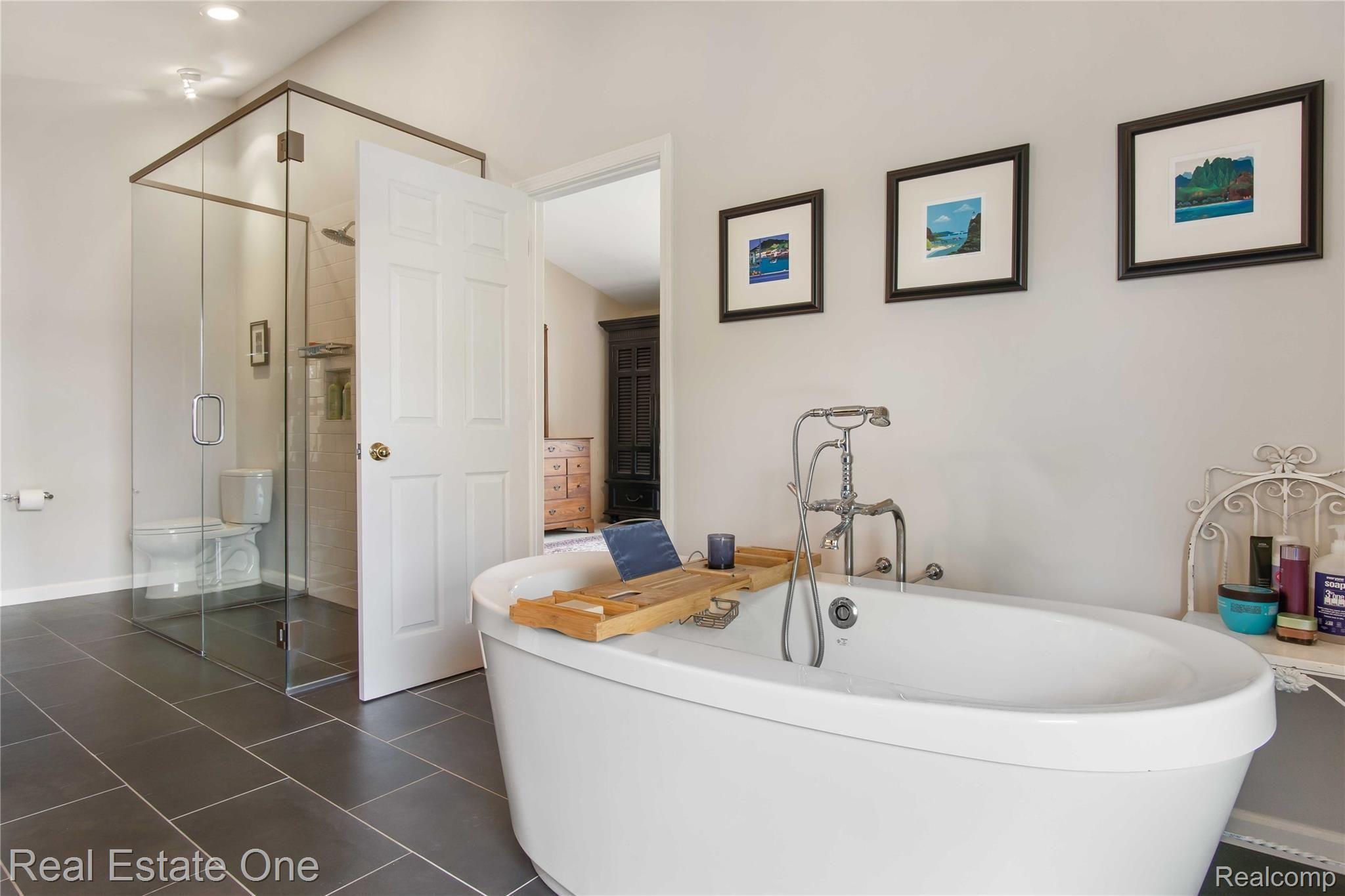 1221 Sandy Ridge Drive Rochester, MI 48306 - Photo 29 of 42 DSC04565.jpg