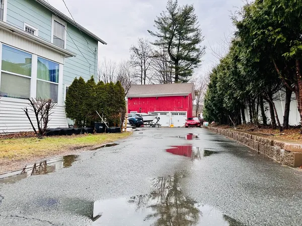 $190,000 | 7 Washington Street, Westfield, MA 01085