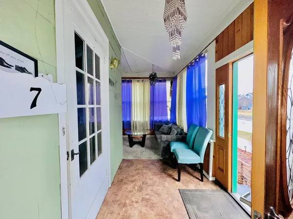 $190,000 | 7 Washington Street, Westfield, MA 01085