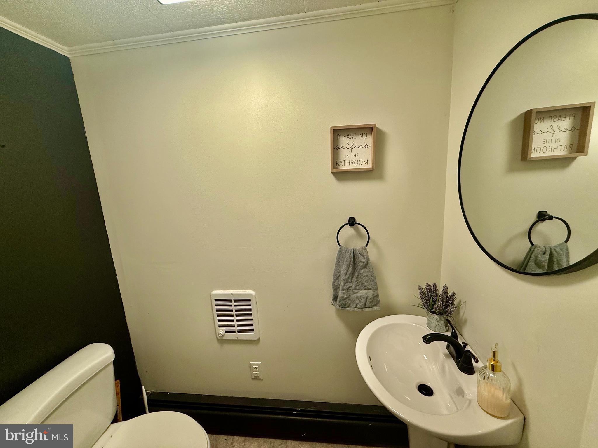 43 Church Street Lonaconing, MD 21539 - Photo 11 of 21