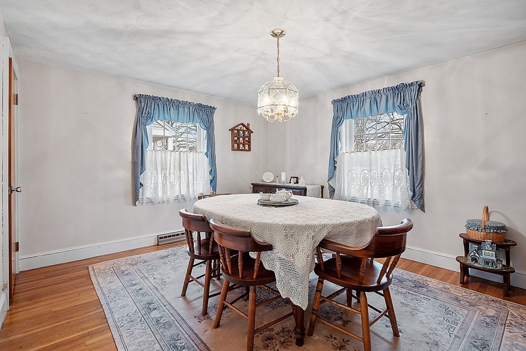 22 Walter Road Danvers, MA 01923 - Photo 11 of 24