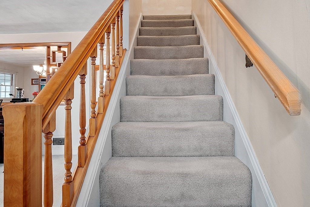 22 Walter Road Danvers, MA 01923 - Photo 14 of 24