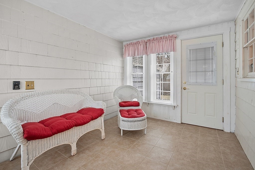 22 Walter Road Danvers, MA 01923 - Photo 18 of 24