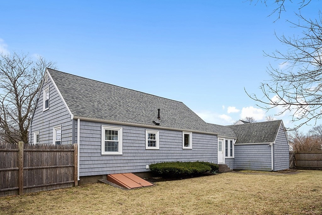 22 Walter Road Danvers, MA 01923 - Photo 20 of 24