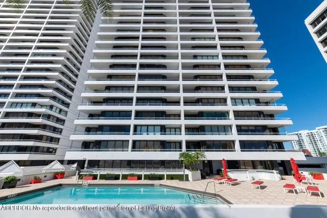 $3,295,000 | 525 South Flagler Drive, Unit 14C, West Palm Beach, FL 33401