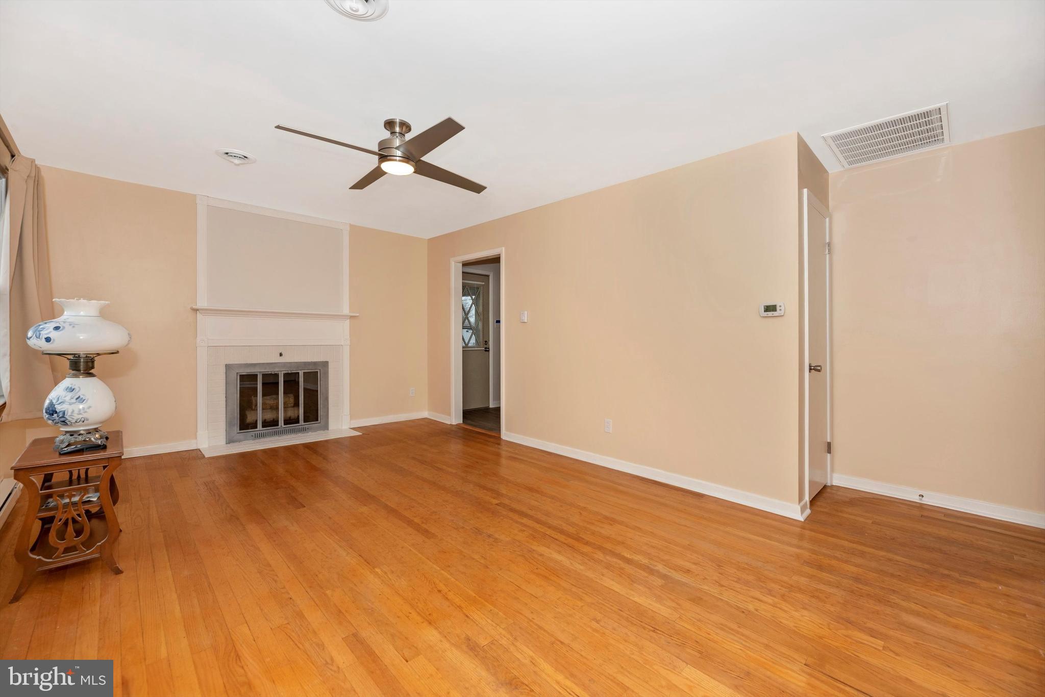 907 Seminole Road Frederick, MD 21701 - Photo 6 of 51 Gallery Image 6