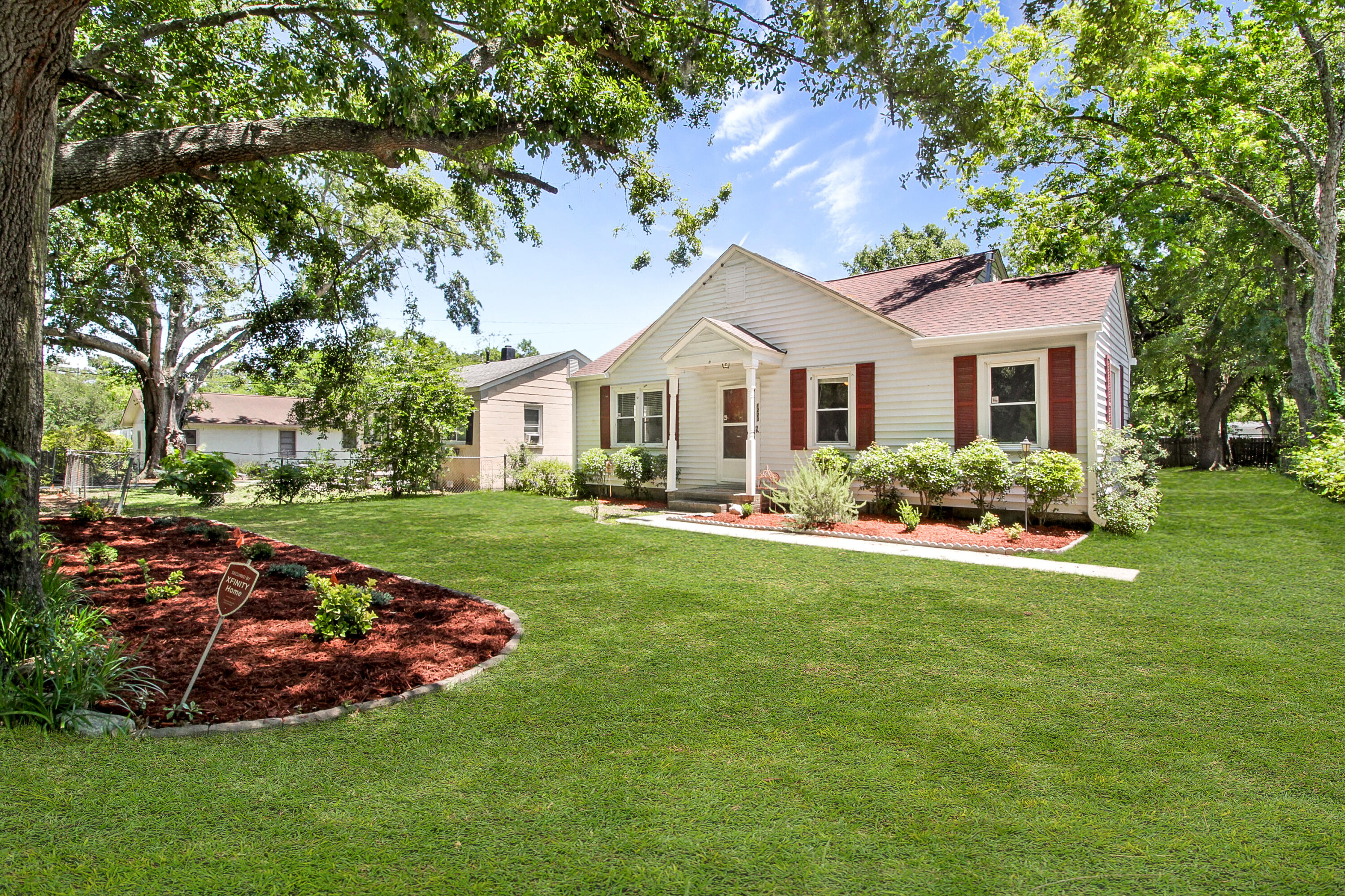 1223 Yeamans Hall Road Hanahan, SC 29410 - Photo 4 of 26 Front Right