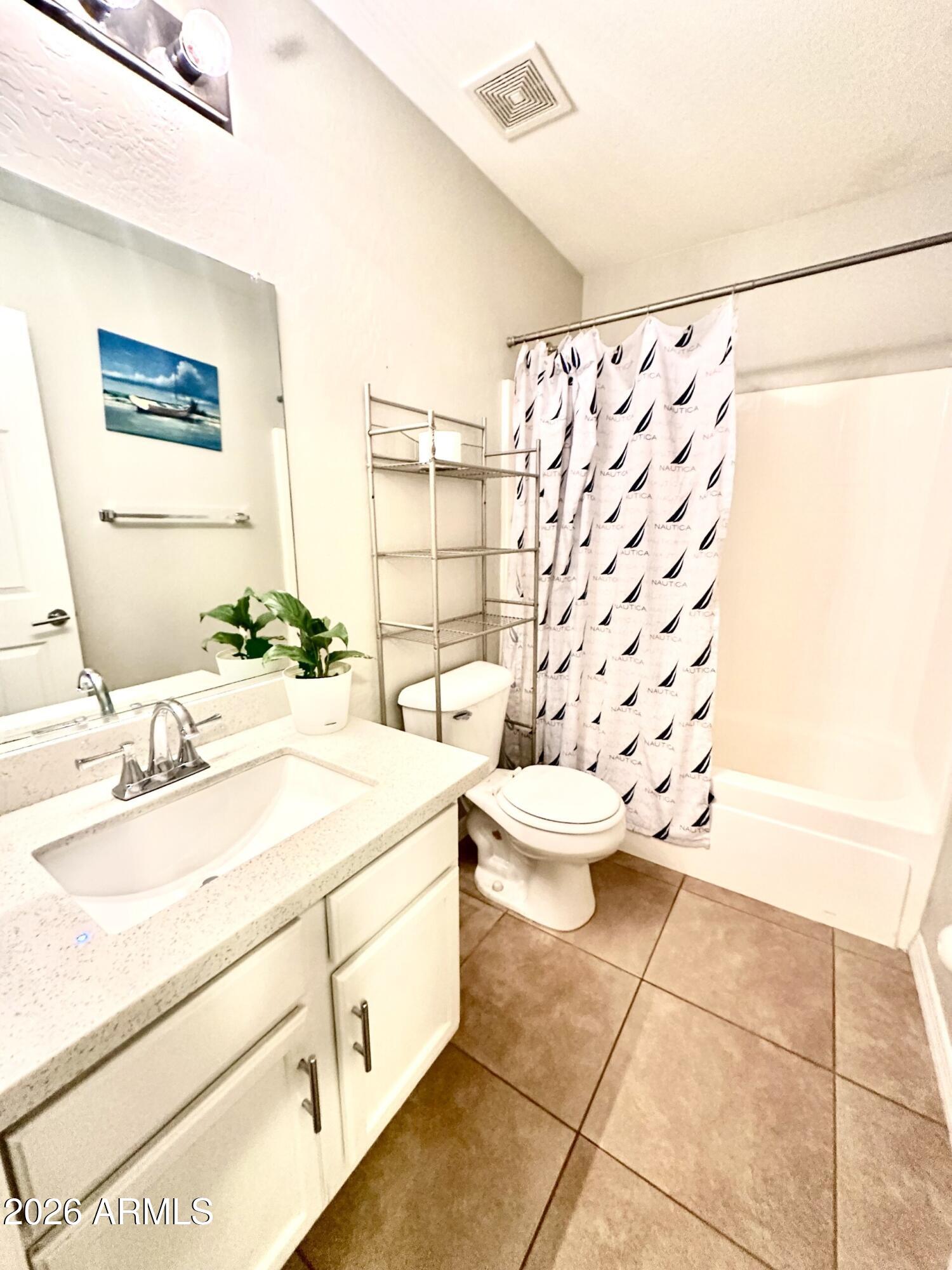 3429 West Fraktur Road Phoenix, AZ 85041 - Photo 5 of 27