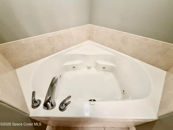 $3,400 | 551 Casa Bella Drive, Unit 204, Cape Canaveral, FL 32920