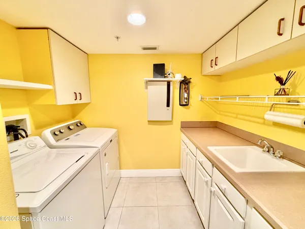 $3,400 | 551 Casa Bella Drive, Unit 204, Cape Canaveral, FL 32920