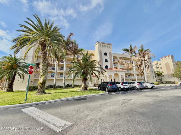 $3,400 | 551 Casa Bella Drive, Unit 204, Cape Canaveral, FL 32920