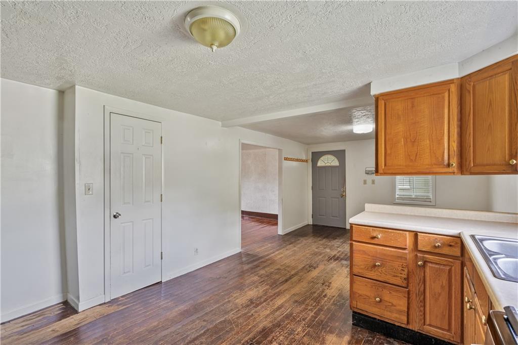 140 Stoney Point Road Shelocta, PA 15774 - Photo 15 of 29 Kitchen