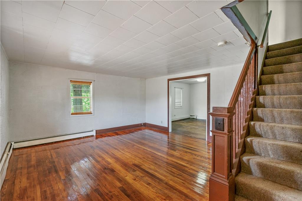 140 Stoney Point Road Shelocta, PA 15774 - Photo 18 of 29 Living Room
