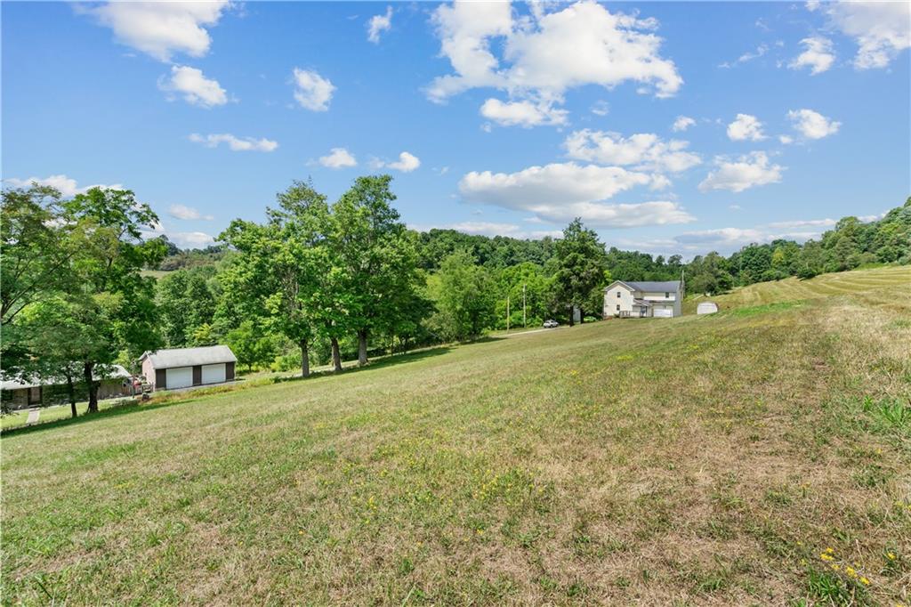 140 Stoney Point Road Shelocta, PA 15774 - Photo 4 of 29
