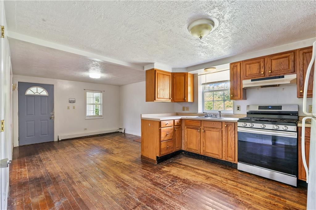 140 Stoney Point Road Shelocta, PA 15774 - Photo 9 of 29 Kitchen