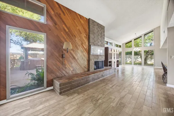 $500,000 | Undisclosed Address, Bakersfield, CA 93309