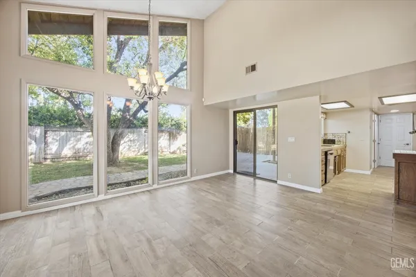 $525,000 | Undisclosed Address, Bakersfield, CA 93309