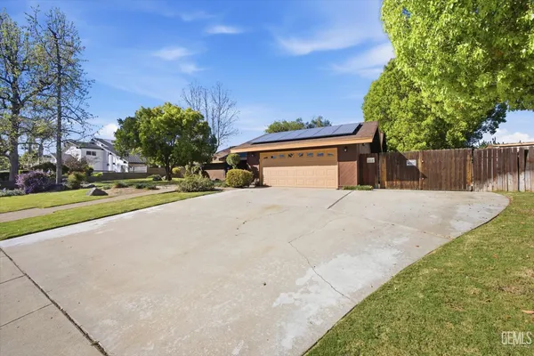 $500,000 | Undisclosed Address, Bakersfield, CA 93309