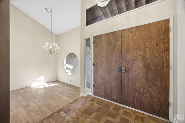 $500,000 | Undisclosed Address, Bakersfield, CA 93309