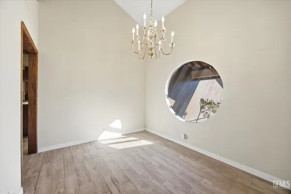 $500,000 | Undisclosed Address, Bakersfield, CA 93309