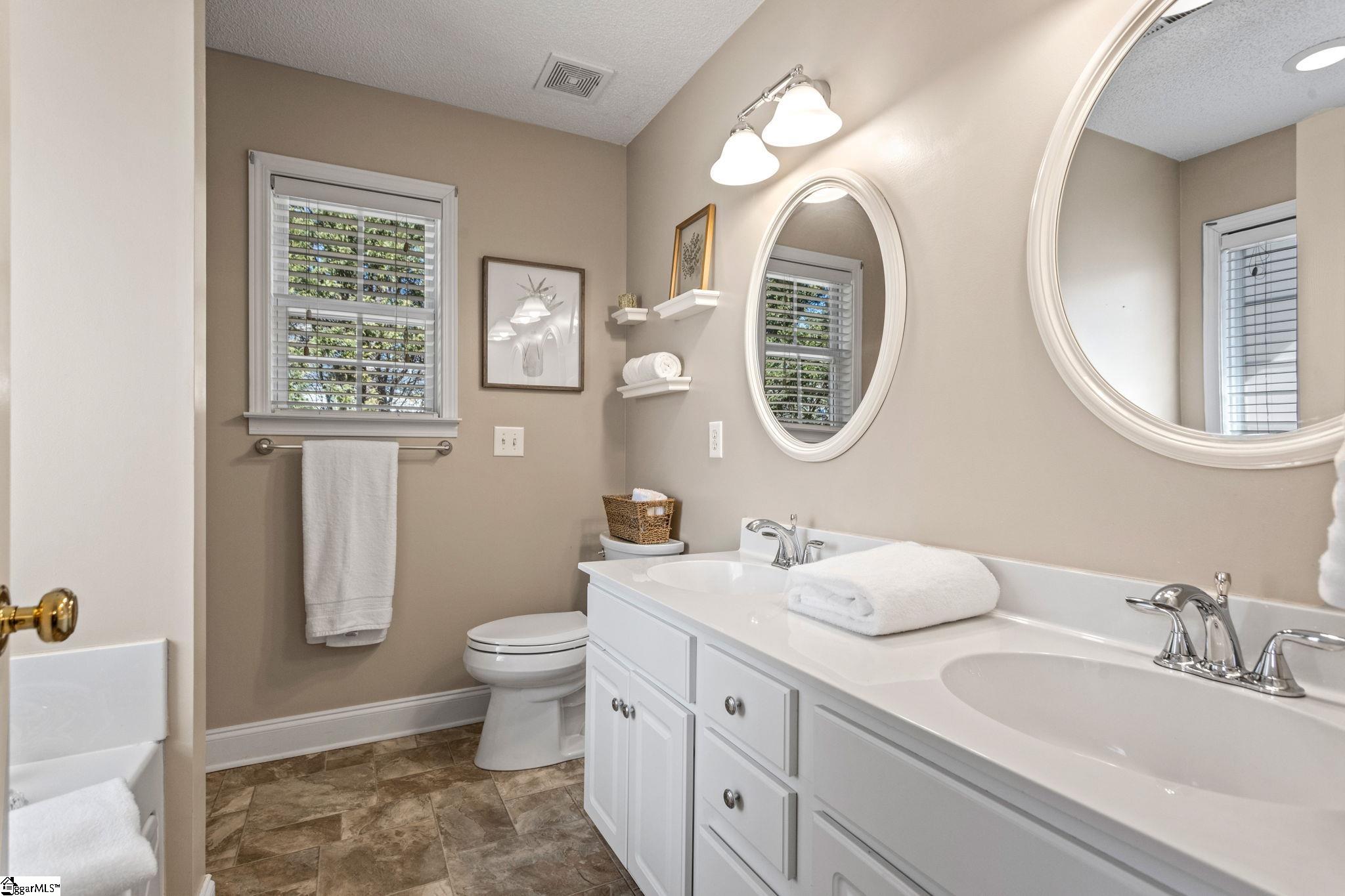 625 Ashley Commons Court Greer, SC 29651 - Photo 12 of 30