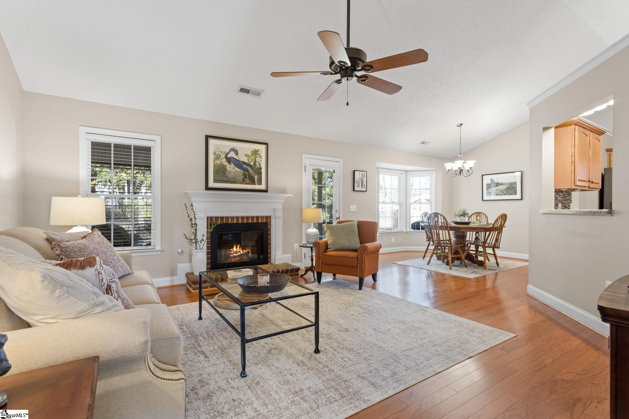 625 Ashley Commons Court Greer, SC 29651 - Photo 3 of 30