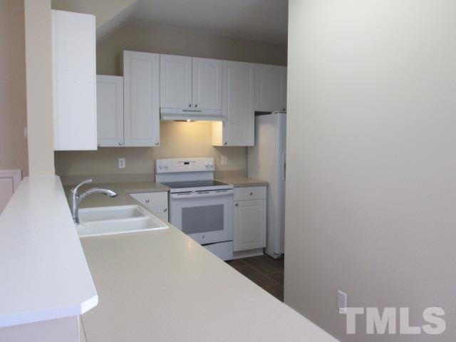 2336 Persimmon Ridge Drive Raleigh, NC 27604 - Photo 13 of 30