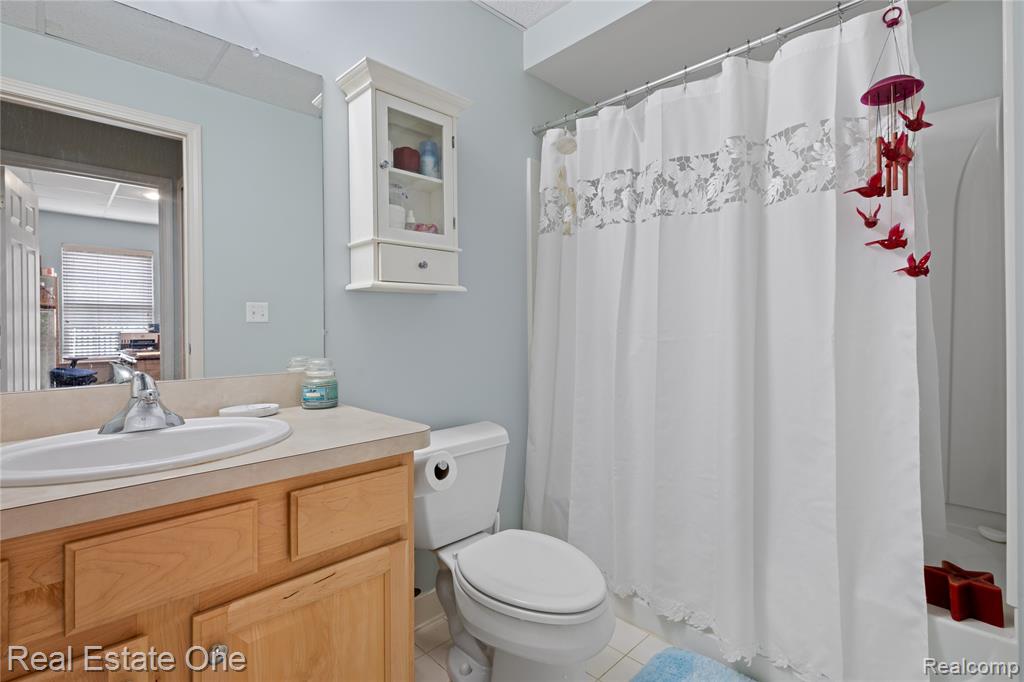 731 East Bluff Court Rochester Hills, MI 48306 - Photo 31 of 39