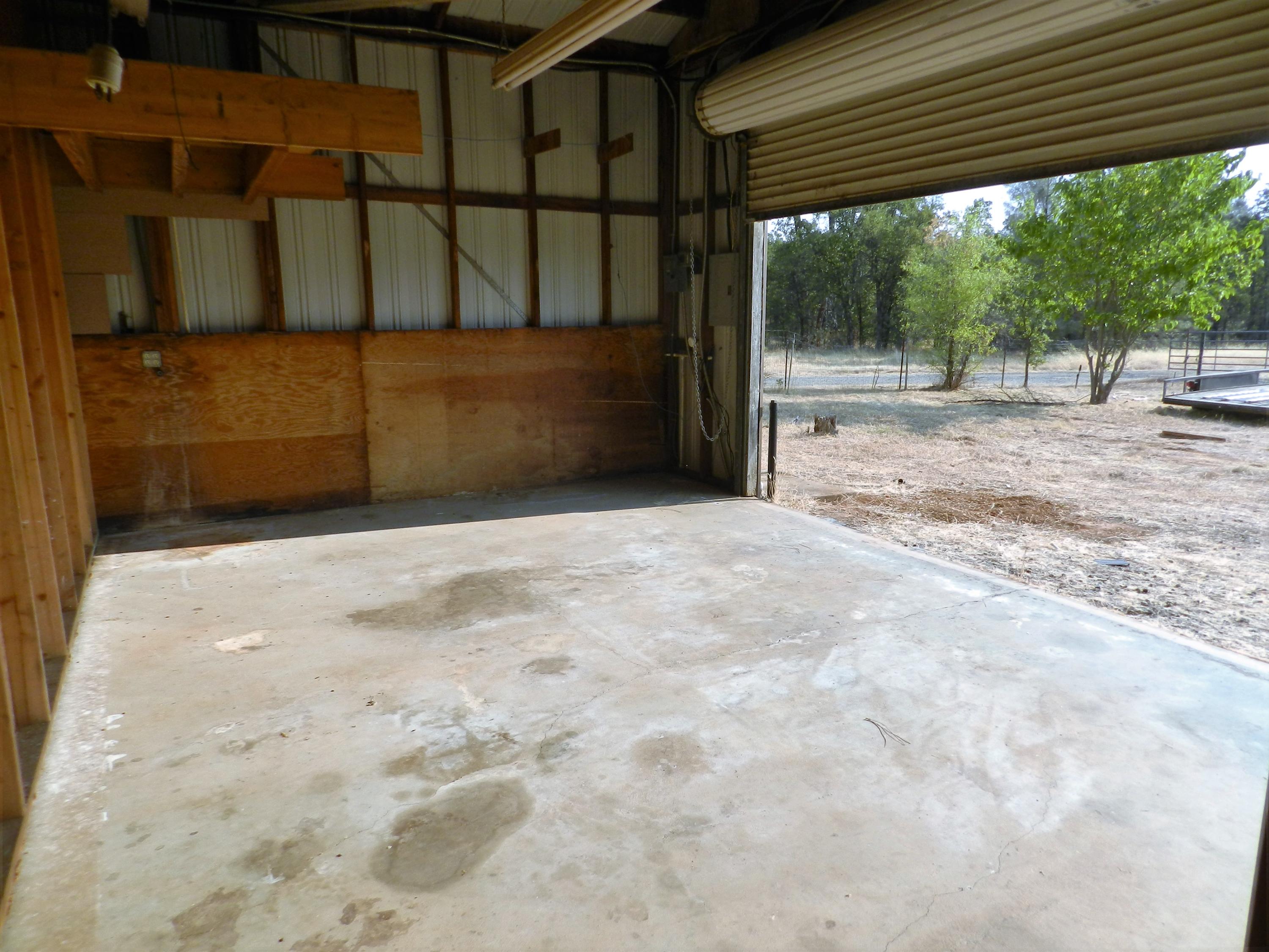 6280 Oasis Road Redding, CA 96003 - Photo 35 of 37 DSCN3974
