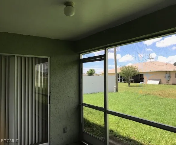 $1,495 | 4334 Southwest 7th Place, Cape Coral, FL 33914