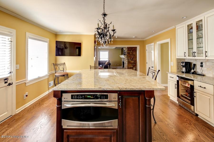 1902 Round Ridge Road Louisville, KY 40207 - Photo 20 of 32 RealTourCast _ S Gilezan _ Round Ridge (