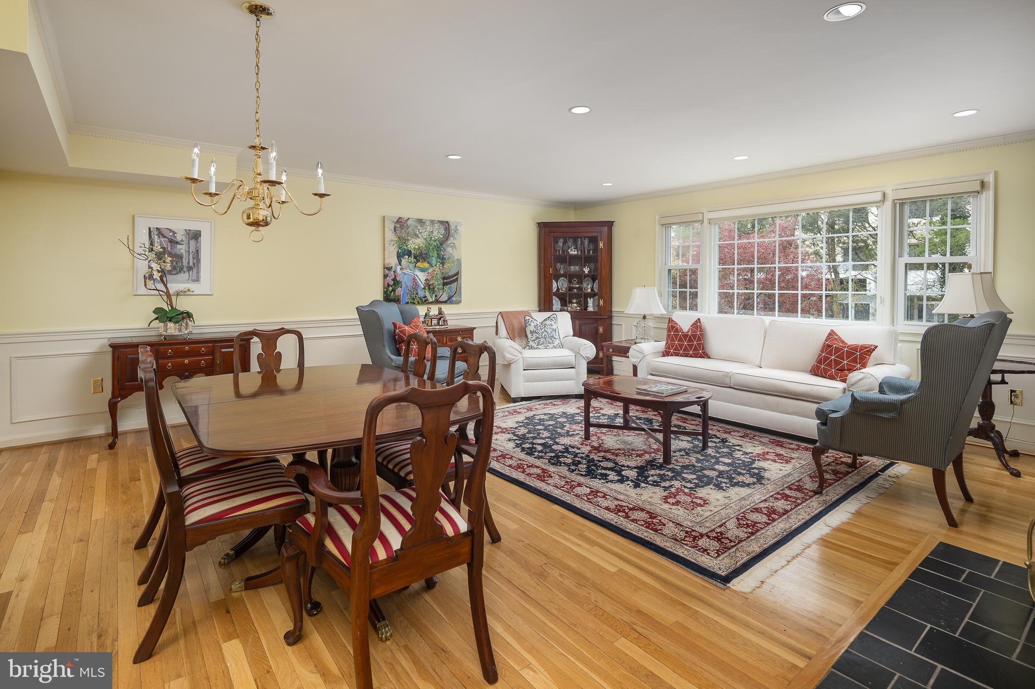 6311 Golf Course Square Alexandria, VA 22307 - Photo 7 of 39 a living room with furniture and a rug