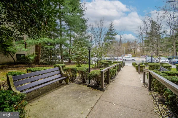 $165,000 | 400 Glendale Road, Unit H32, Havertown, PA 19083