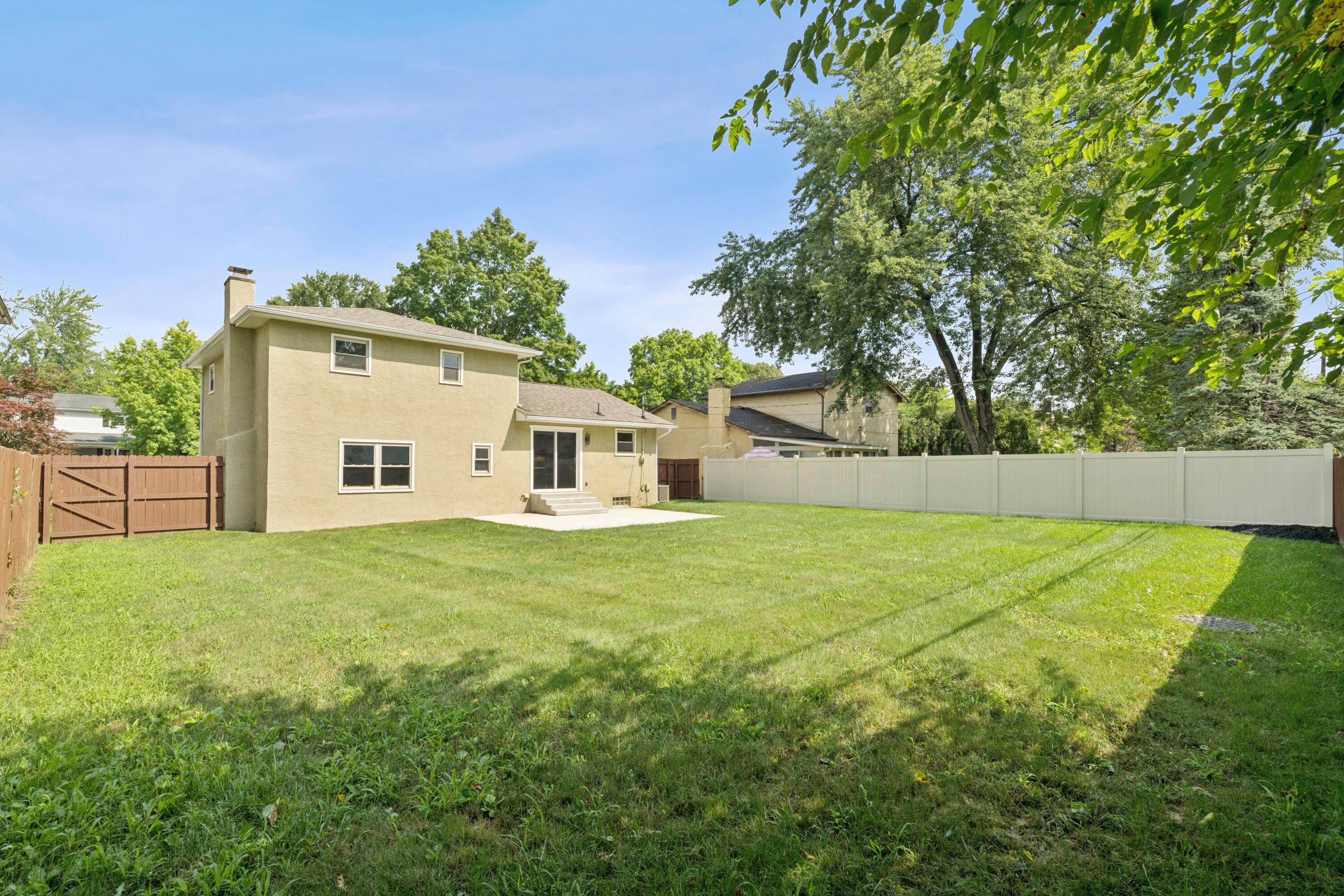 5440 Aspen Road Columbus, OH 43229 - Photo 41 of 52 Back of Home