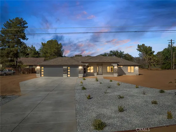 $655,000 | 15155 Pocahantas Street, Apple Valley, CA 92307