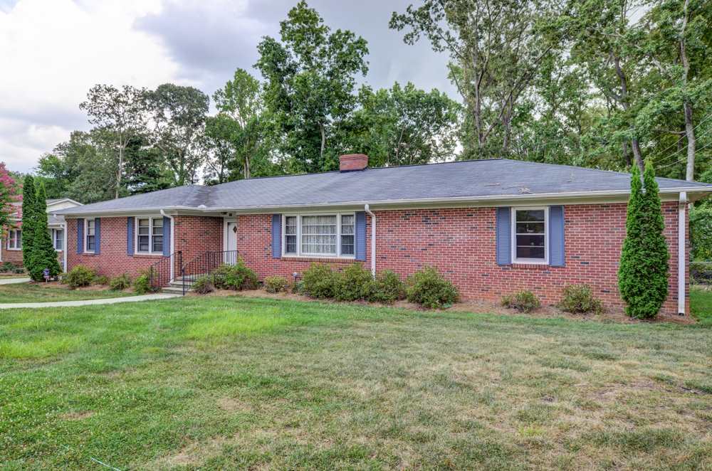 109 Ridgeway Road Spartanburg, SC 29301 - Photo 2 of 22 Gallery Image 2